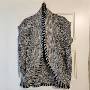 Jenny Black and White Knit Shrug Sleeveless Cardigan Sweater sz xl